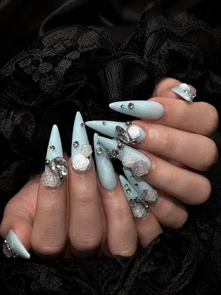 ネイル Royal Nailのネイルデザイン