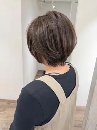 ショート カラー ハイライト⭐️上野 高広のヘアスタイル