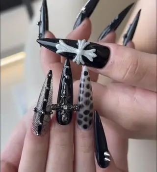 ネイル 🎀 Ayaka_nailのネイルデザイン