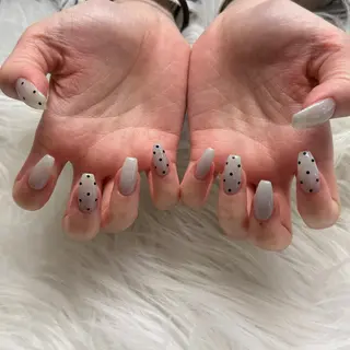 ネイル 💖𝓜𝓲𝓸 /6月予約受付中💖のネイルデザイン
