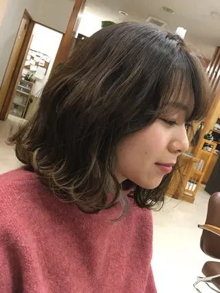 ミディアム カラー 比嘉 秀弥のヘアスタイル