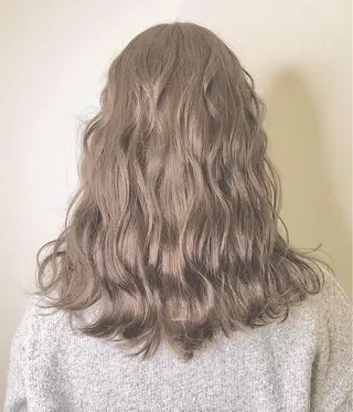 セミロング カラー メンズ レイヤー ウルフ 弓木啓輔のヘアスタイル