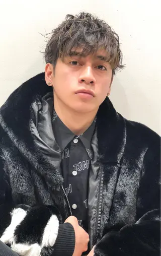 パーマ メンズ カット無料/髪質改善 髪質根本改善/艶髪のヘアスタイル