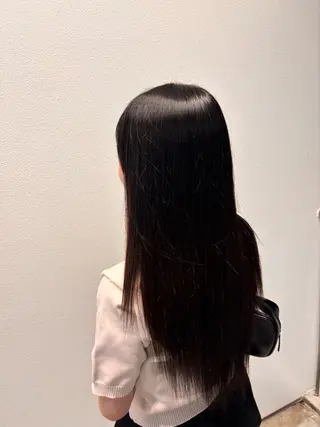 まなほ|透明感カラー 🫧|高崎のヘアスタイル