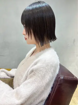 ショート カラー 地毛風ストレート ミニボブ🌷江梨🍎のヘアスタイル