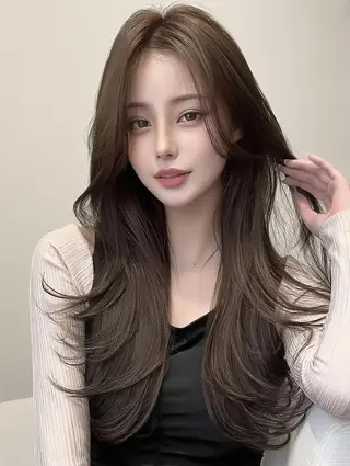 ロング カラー FOCUS JAPANのヘアスタイル
