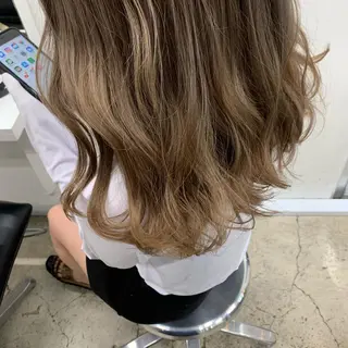 ロング カラー センターパート／マッ シュ／パーマ　あさみのヘアスタイル