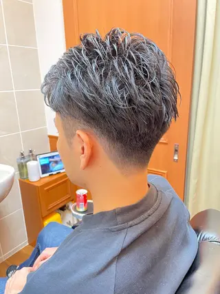 ショート メンズ 【24時まで営業✨】 吉本　成樹のヘアスタイル