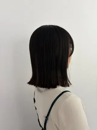 ミディアム UNBIRTHDAY amiのヘアスタイル