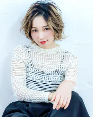 ショート カラー ヘアアレンジ Luxbe hakataのヘアスタイル