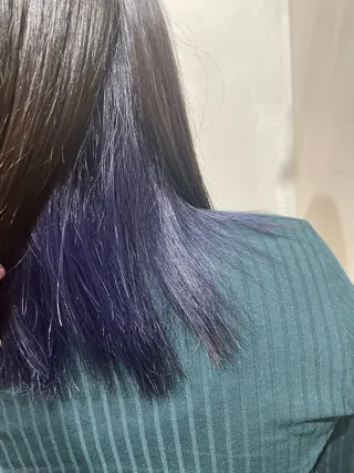 ミディアム Canon/ インナーカラー/小倉のヘアスタイル