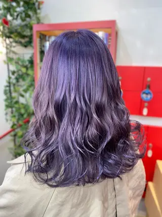 セミロング ゆぴ☾/推しカラー /ハイトーンのヘアスタイル