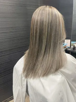 セミロング カラー 山本 雅由のヘアスタイル