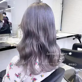 ロング カラー 𝘳𝘺𝘰𝘬𝘢 髪質改善／ブリーチのヘアスタイル