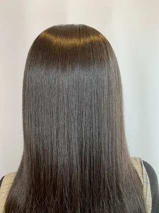 セミロング 🎉骨格矯正カット ばば　としまさのヘアスタイル