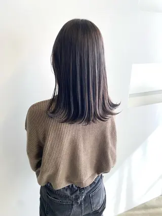 カラー モエカ -YUCCA-のヘアスタイル
