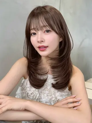 ミディアム カラー 大宮レイヤーカット ハッシュ　柏崎颯刀のヘアスタイル