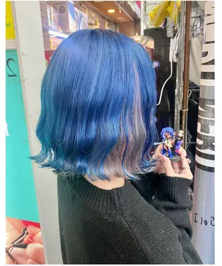 ショート カラー TSUNO🦖 派手髪/オタク美容師のヘアスタイル