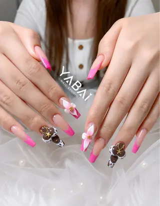 ネイル YABAI NAIL 本通店のネイルデザイン