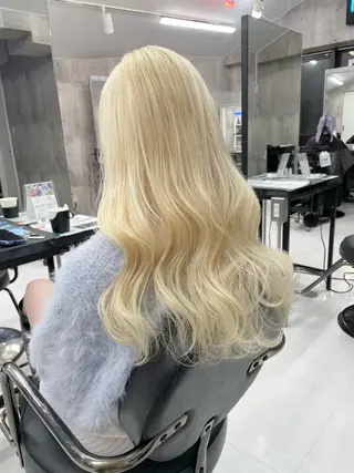 セミロング カラー ヘアアレンジ 🌷FUKA🌷 まろやかハイトーンのヘアスタイル