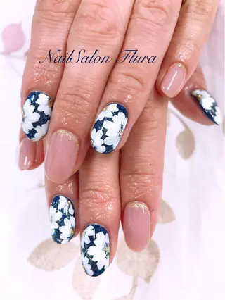 ネイル NailSalon Fluraのネイルデザイン