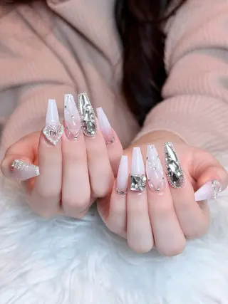 ネイル Eli Muse 新宿ネイルのネイルデザイン
