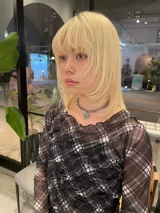 ミディアム レイヤーカット 瑠輝のヘアスタイル