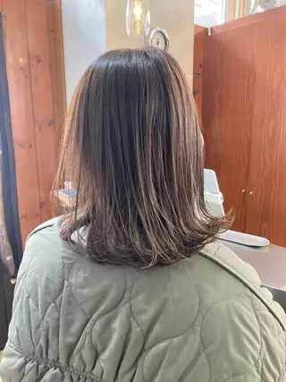 ミディアム 金子 歩実のヘアスタイル