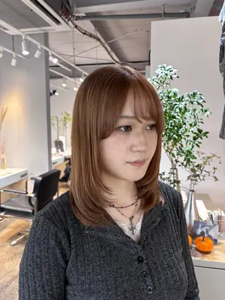 ミディアム カラー ྀི akane   ྀིのヘアスタイル