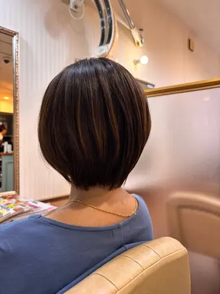 ショート 吉井 愛のヘアスタイル