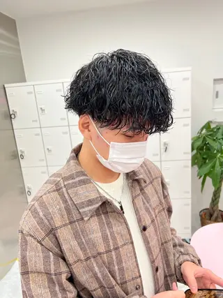 ミディアム パーマ メンズ メンズパーマ特化 TAIGAのヘアスタイル