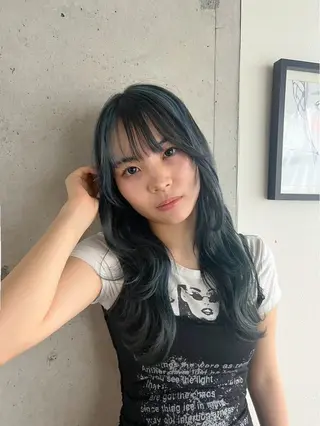 ロング カラー Liere Muuのヘアスタイル