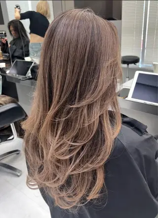 ロング Kotomi 🇺🇸💋のヘアスタイル