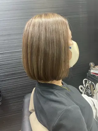 ショート カラー 山本 雅由のヘアスタイル