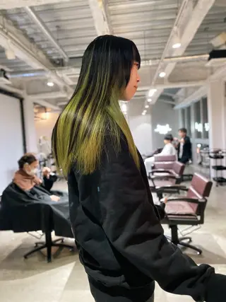 ロング カラー KOOKI スティードトーキョーのヘアスタイル