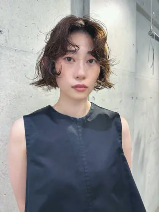 ショート カラー パーマ ケアパーマ/レイヤー / 丸山渉のヘアスタイル