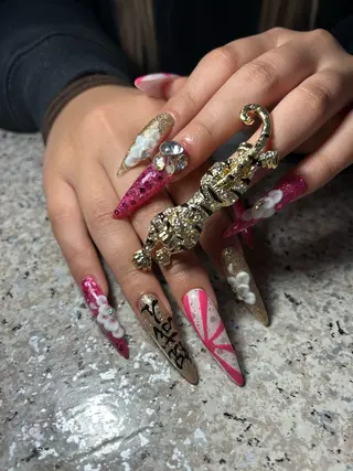 ネイル nailroom sb𓈒𓂂𓏸のネイルデザイン