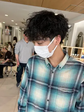 ショート パーマ メンズ 榊原 純佑のヘアスタイル