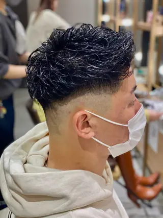 ショート パーマ メンズ unopulir 景山 凌のヘアスタイル