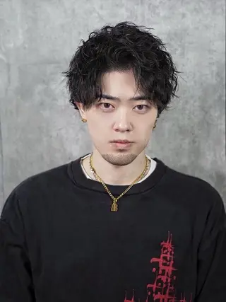 ミディアム 時野谷 心のヘアスタイル