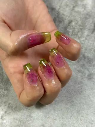 ネイル FIORITURA Maikoのネイルデザイン