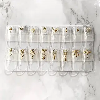 ネイル 渋谷／チップ長さ出し 👑アプレgel-xのネイルデザイン