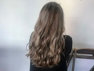 ロング カラー mayo 🐄🌈のヘアスタイル