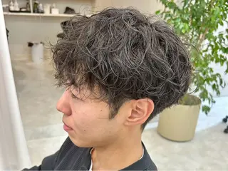 ショート センターパート 韓国ヘア・綾也のヘアスタイル