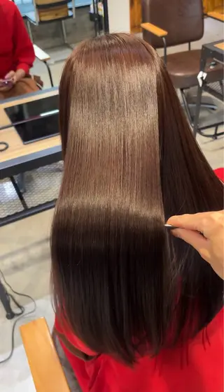 セミロング 美髪矯正 透明感 カラー⭐️ユウキのヘアスタイル