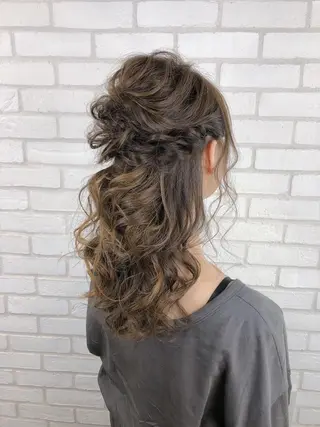 ロング ヘアアレンジ 小島 侑衣のヘアスタイル