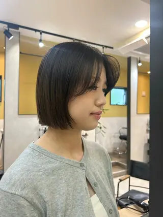 ショート hubhair レイヤー/透明感のヘアスタイル