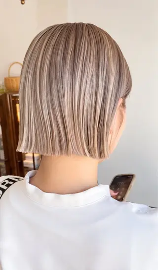 ミディアム コジャ ハズキのヘアスタイル