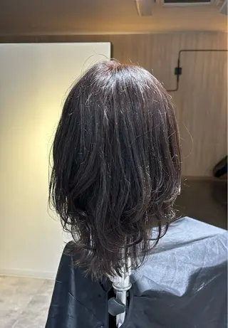 ミディアム 重里 瑠花のヘアスタイル