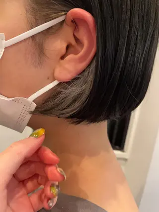 ショート カラー やまさきえりこ ニュアンスパーマのヘアスタイル
